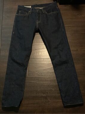 Imogene and Willie James jeans and pattern hook